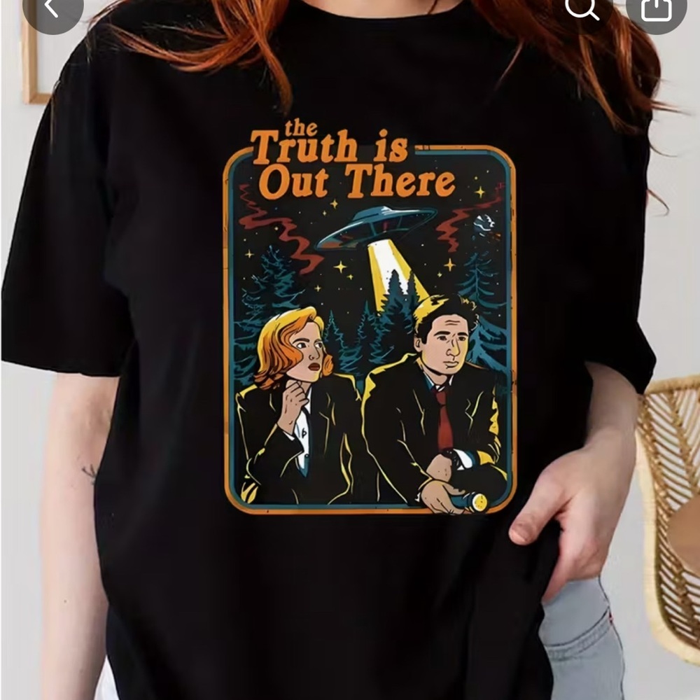 X Files The Truth is Out There Graphic Tee with UFO Design Never Worn